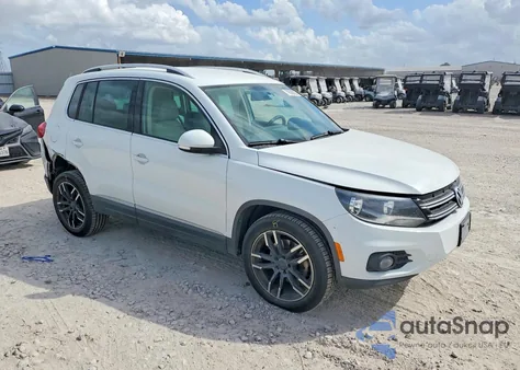2014 Volkswagen Tiguan S from USA, damaged, VIN WVGAV3AX9EW619702